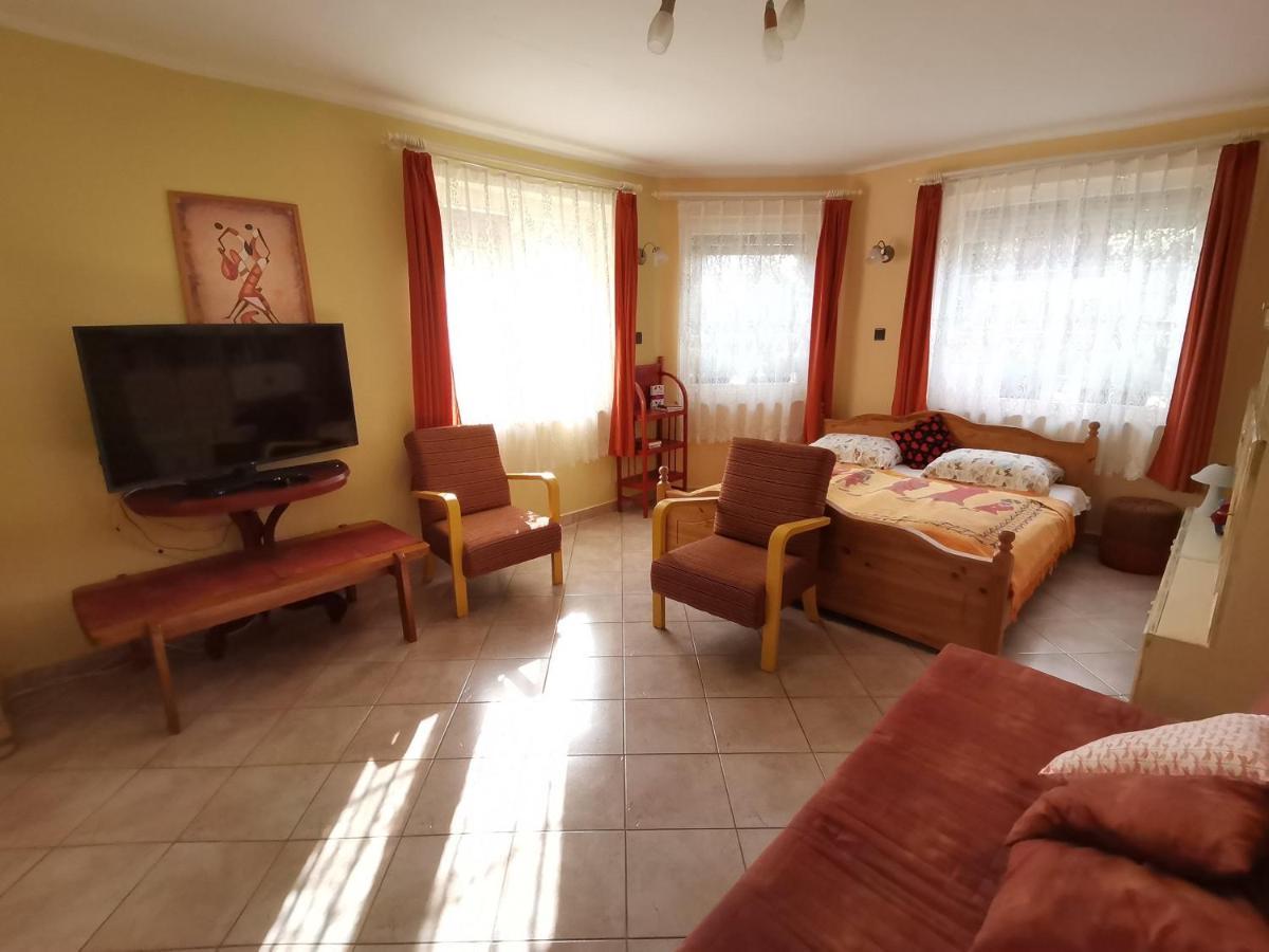 Marika Apartman Hajdúszoboszló Dış mekan fotoğraf